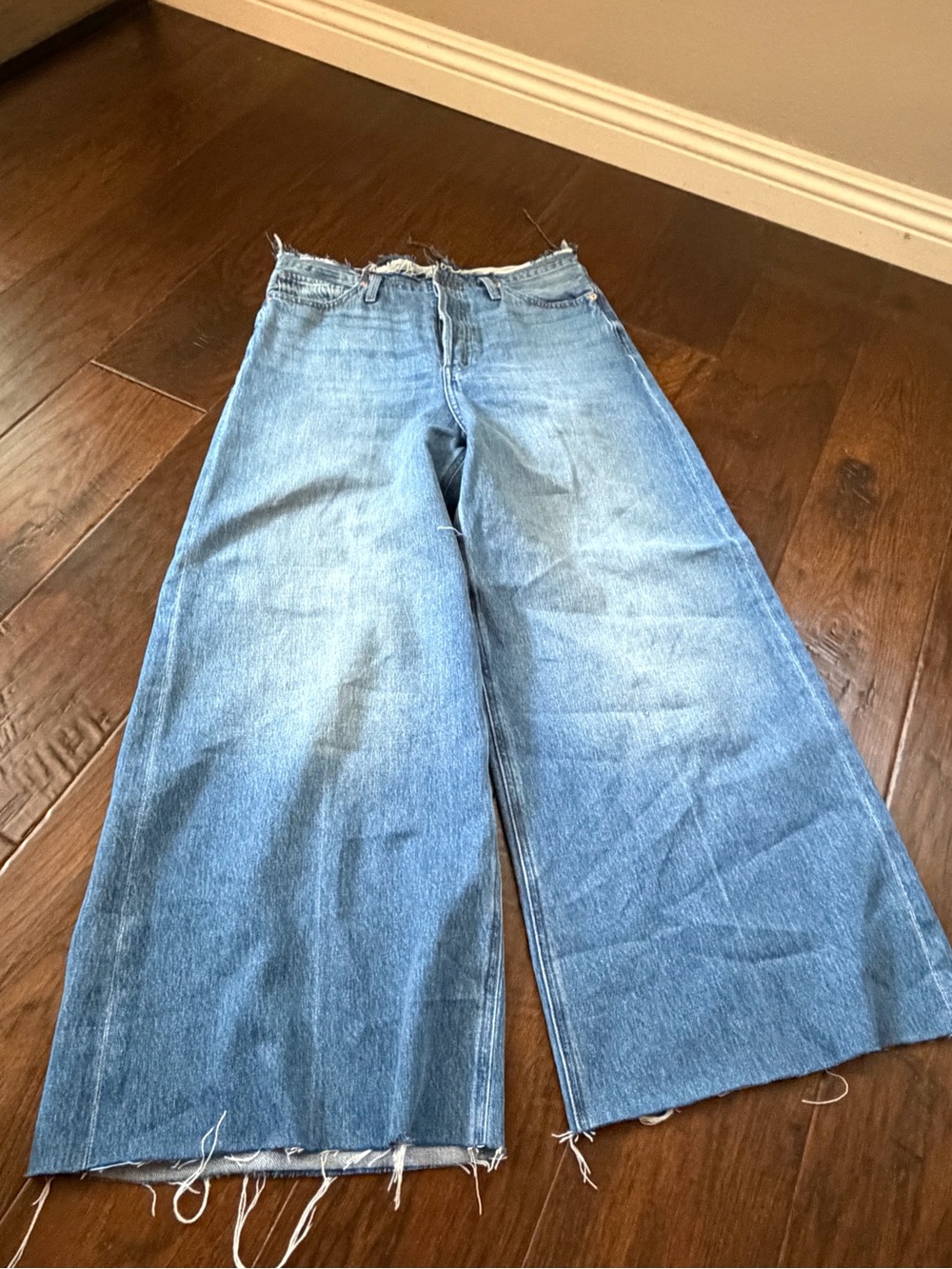 Express Wide-Leg Light Blue Jeans